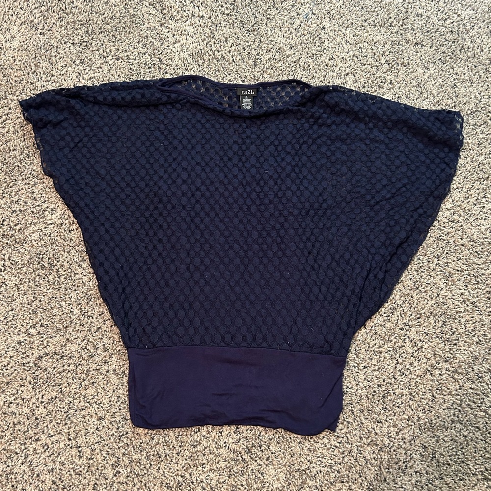 Rue 21 Navy Flowy Draped Top! Size Small!